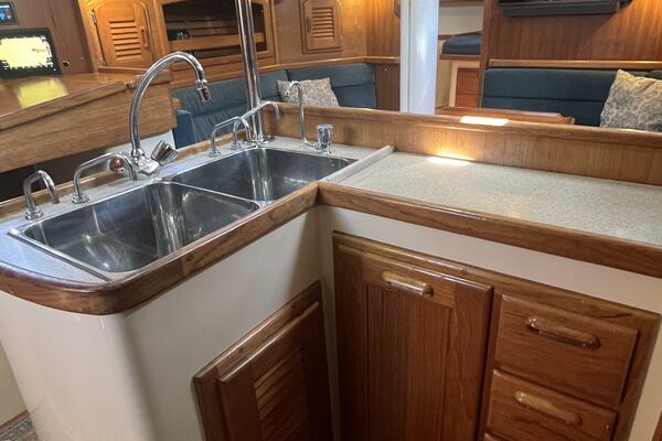 Fayaway 40ft Pacific Seacraft Yacht For Sale Fayaway 40ft Pacific Seacraft Yacht For Sale