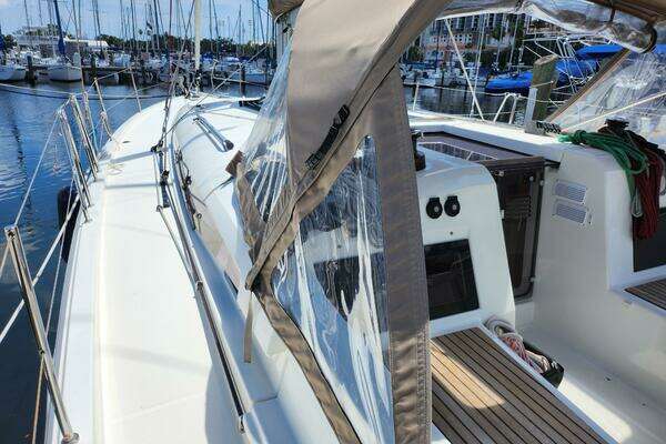 Jeanneau Sun Odyssey 440 Yacht For Sale