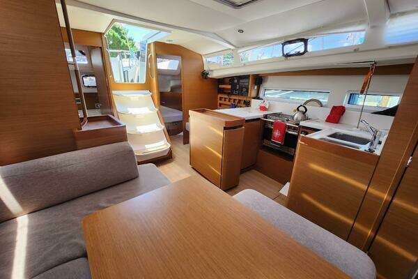 Jeanneau Sun Odyssey 440 Yacht For Sale