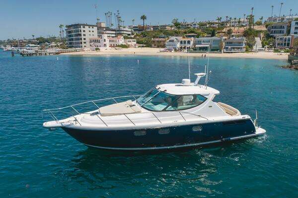 Tiara Yachts 3900 Sovran Yacht For Sale