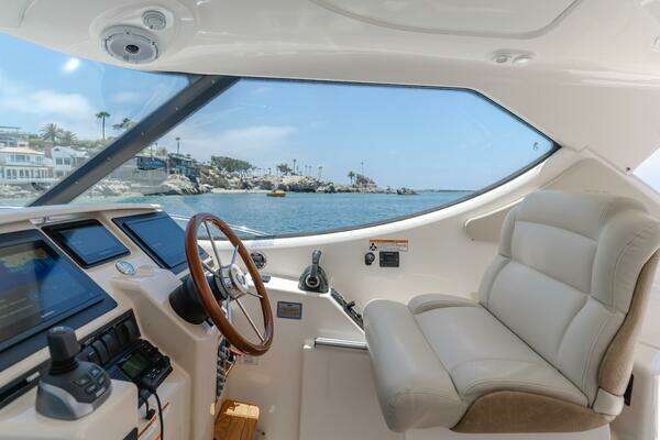 Tiara Yachts 3900 Sovran Yacht For Sale