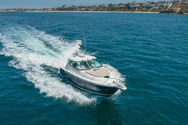 Tiara Yachts 3900 Sovran Yacht For Sale