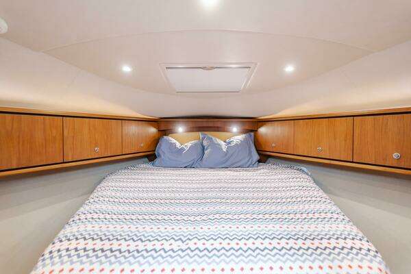 Tiara Yachts 3900 Sovran Yacht For Sale