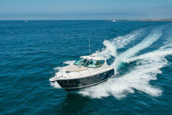 Tiara Yachts 3900 Sovran Yacht For Sale