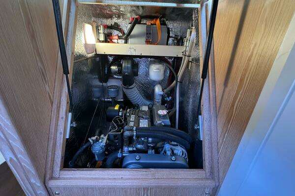 Hanse 345 Yacht For Sale