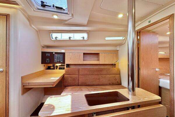 Hanse 345 Yacht For Sale