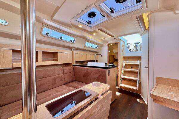 Hanse 345 Yacht For Sale