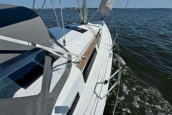 Hanse 345 Yacht For Sale
