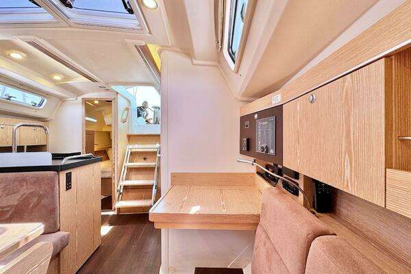 Hanse 345 Yacht For Sale