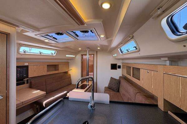 Hanse 345 Yacht For Sale