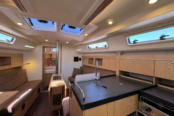 Hanse 345 Yacht For Sale