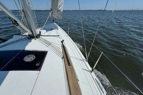 Hanse 345 Yacht For Sale