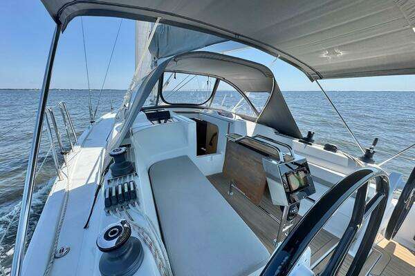Hanse 345 Yacht For Sale