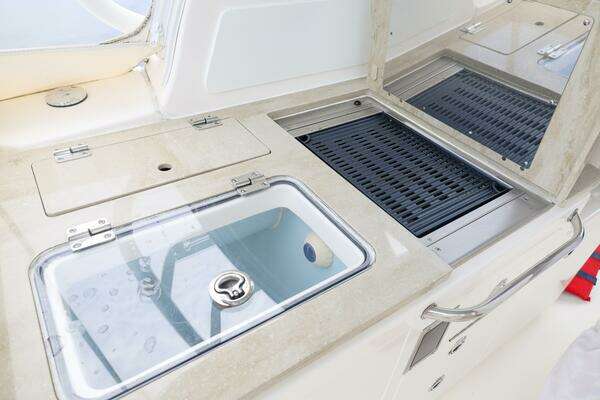 Boston Whaler 380 Realm Yacht For Sale