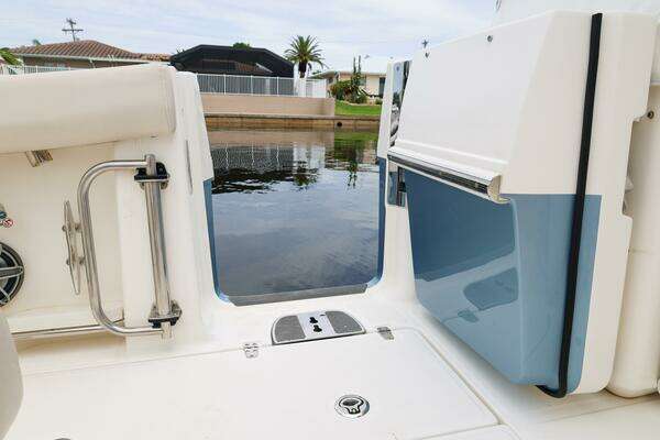 Boston Whaler 380 Realm Yacht For Sale