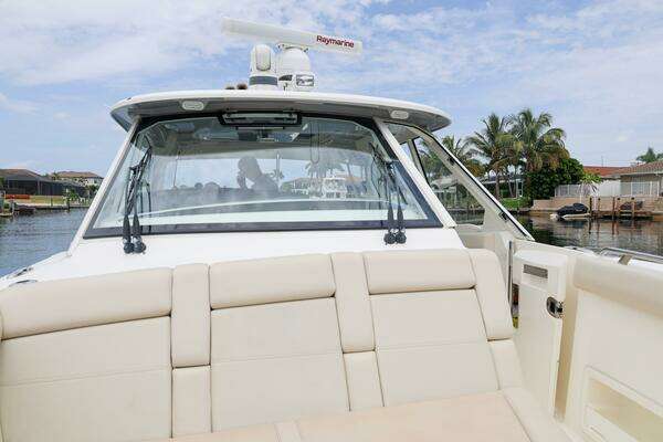 Boston Whaler 380 Realm Yacht For Sale