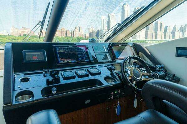 Sunseeker Manhattan 65 Yacht For Sale