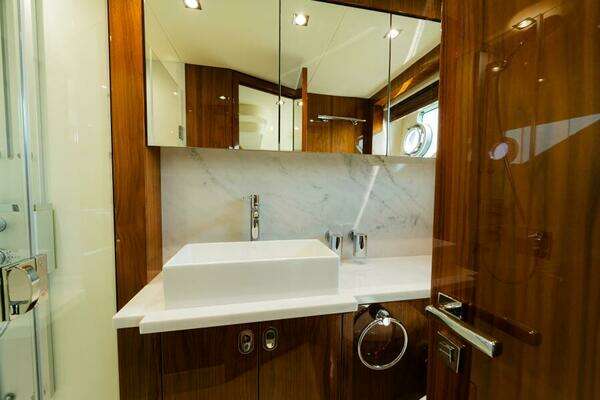 Sunseeker Manhattan 65 Yacht For Sale