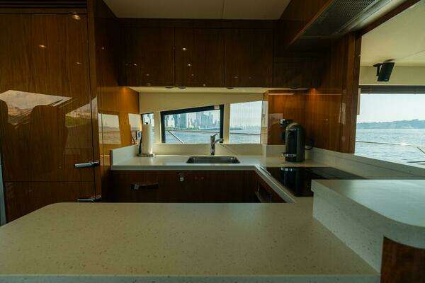 Sunseeker Manhattan 65 Yacht For Sale