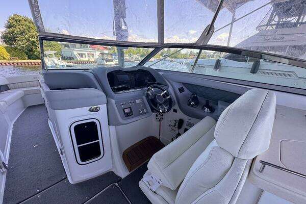 Cobalt R35 Yacht For Sale