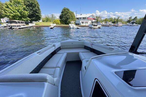 Cobalt R35 Yacht For Sale