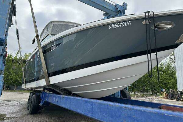 Cobalt R35 Yacht For Sale