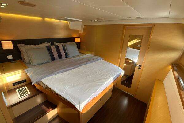 Lagoon  Yacht For Sale