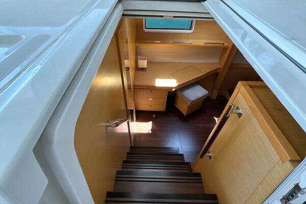 Lagoon  Yacht For Sale