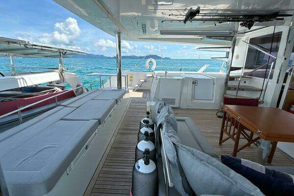 Lagoon  Yacht For Sale