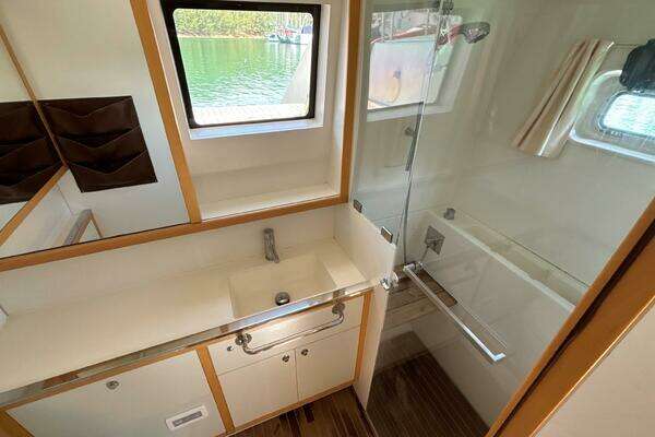 Lagoon  Yacht For Sale