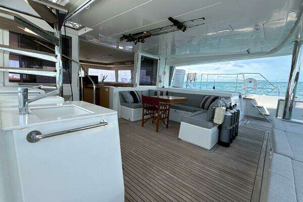Lagoon  Yacht For Sale