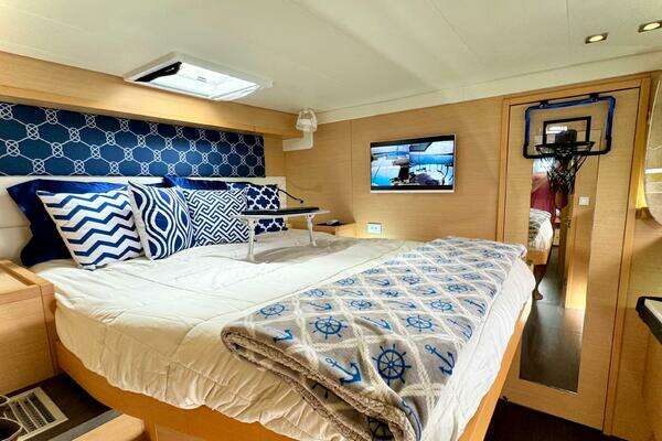 Lagoon 52F Yacht For Sale
