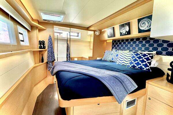 Lagoon 52F Yacht For Sale