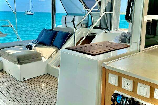 Lagoon 52F Yacht For Sale
