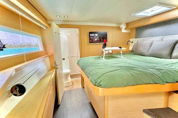 Lagoon 52F Yacht For Sale