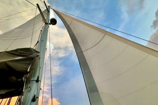 Lagoon 52F Yacht For Sale