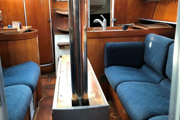 ANDIAMO 35ft Beneteau Yacht For Sale