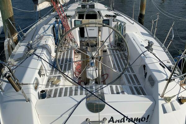 ANDIAMO 35ft Beneteau Yacht For Sale