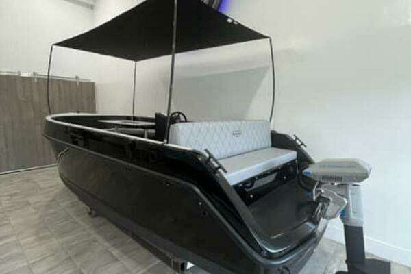 Photo of the 2023 Vision Volt 180