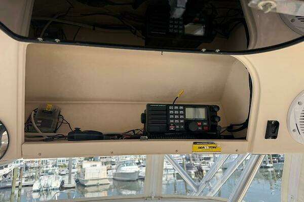 Grady-White Express 330 Yacht For Sale