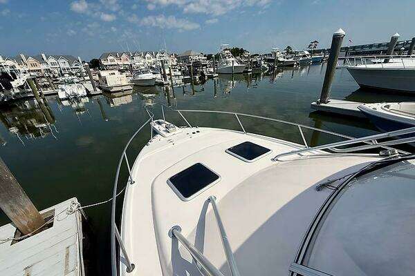 Grady-White Express 330 Yacht For Sale