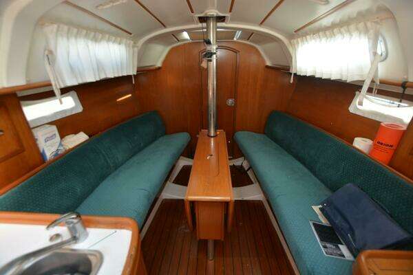 Photo of the 2000 Beneteau Oceanis 311 "SS BBILLYY"