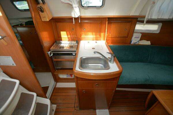 Photo of the 2000 Beneteau Oceanis 311 "SS BBILLYY"