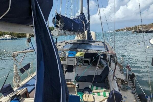 Tohi 41ft Morgan Yacht For Sale