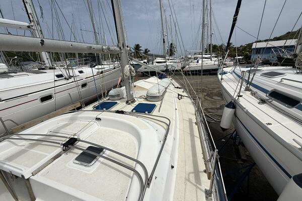 Tohi 41ft Morgan Yacht For Sale