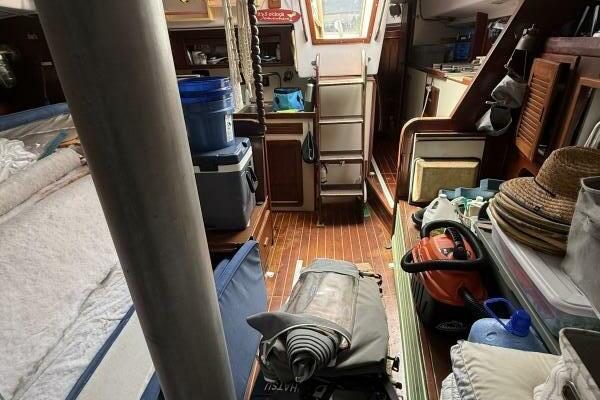 Tohi 41ft Morgan Yacht For Sale