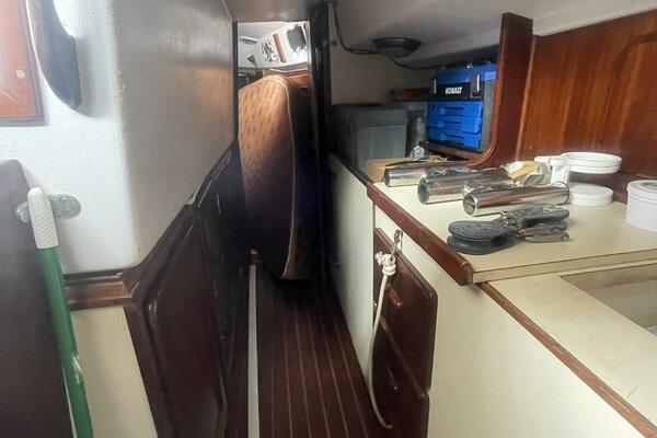 Tohi 41ft Morgan Yacht For Sale