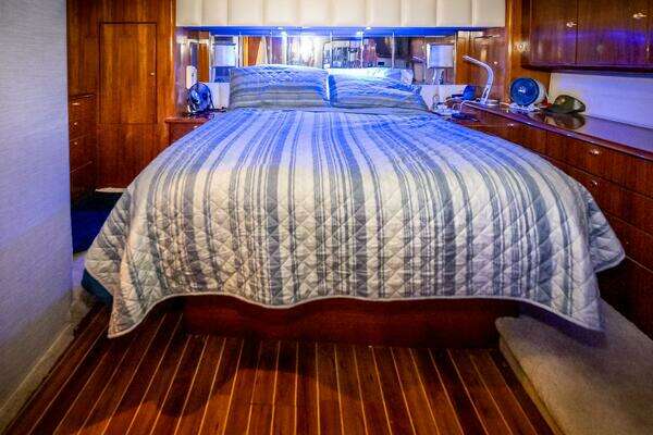 Ocean Yachts 60 Super Sport  EB Yacht For Sale