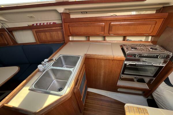 Take A Chance 30ft Hunter Yacht For Sale
