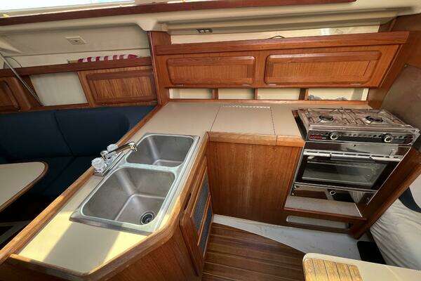 Photo of the 1992 Hunter  "Take A Chance"